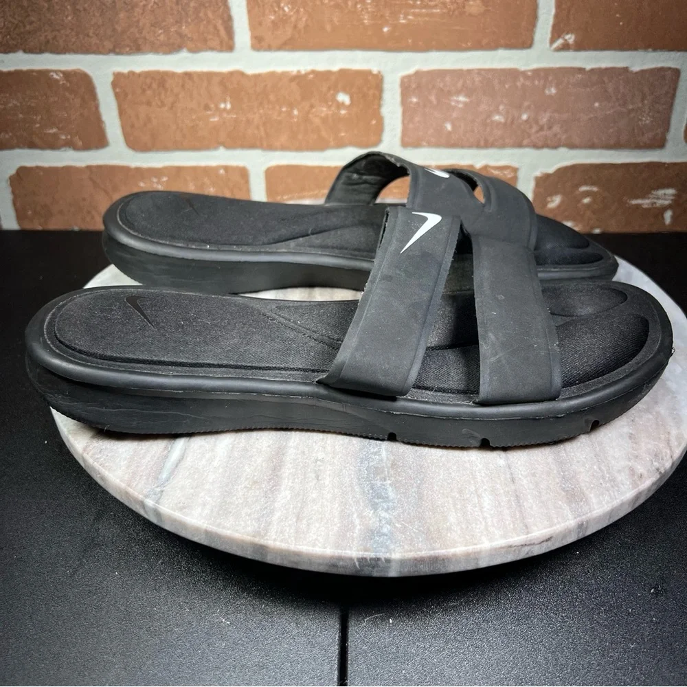 Nike Comfort Footbed Black Sport Slipper Sandals Women's Size 11 882695-002